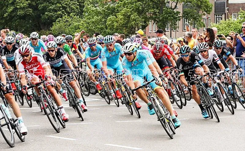 凯发K8天生赢家一触即发百度学术足球运动员抽烟影响健康么？专家揭秘